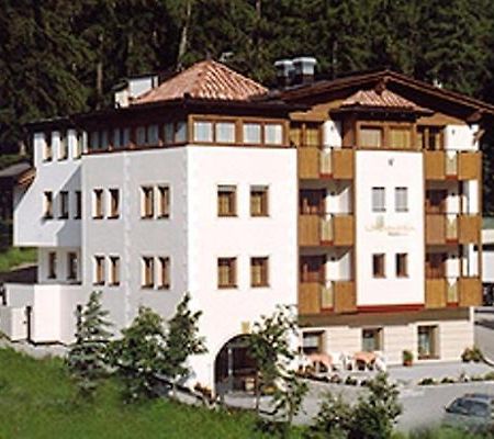 Hotel Laerchenhain Сан Валентино ала Мута Екстериор снимка
