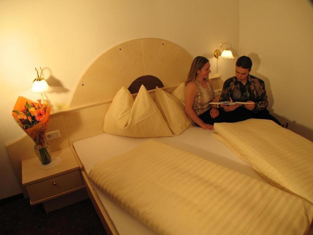 Hotel Laerchenhain Сан Валентино ала Мута Стая снимка