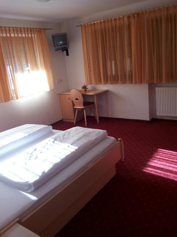 Hotel Laerchenhain Сан Валентино ала Мута Стая снимка
